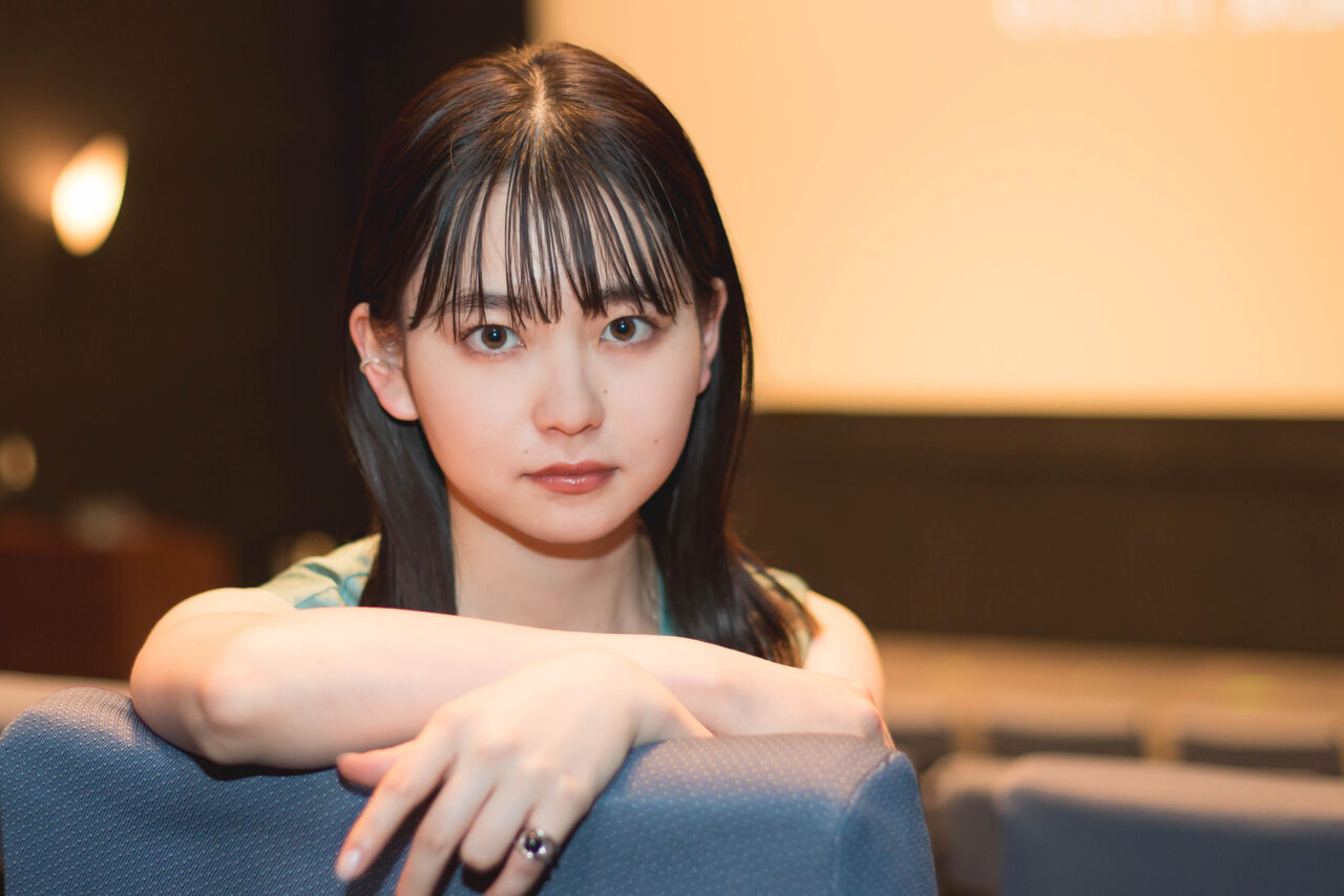 山田杏奈が“売れ続ける違和感”──派手じゃないのに残る“静かな支配力”