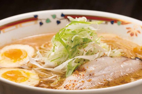 二件目は札幌の味噌ラーメン専門店「狼スープ」魚介ダシの深い旨味！