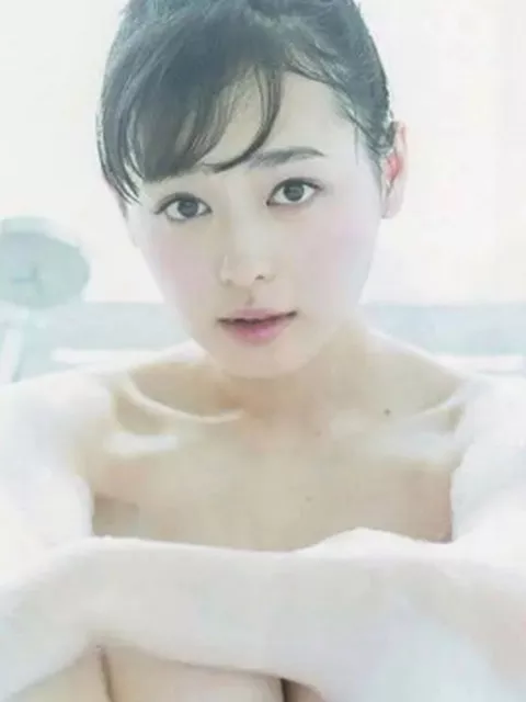 福原遥さん画像集116枚【水着】