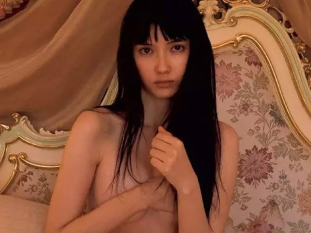 市川紗椰さん画像集61枚【セミヌード】