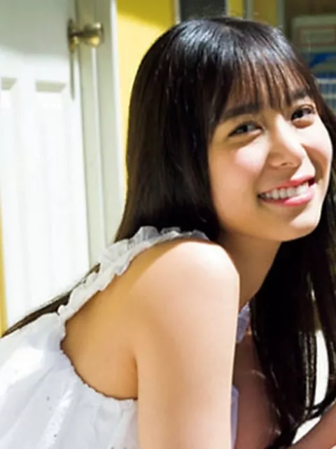 井上玲音さん画像集117枚【水着】