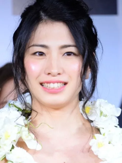 中岡龍子さん画像集70枚【セミヌード】