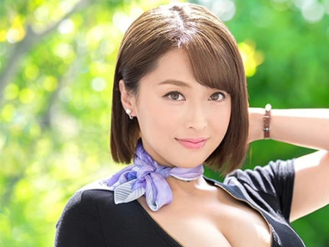 篠崎かんなさん画像集1830枚【ヌード】