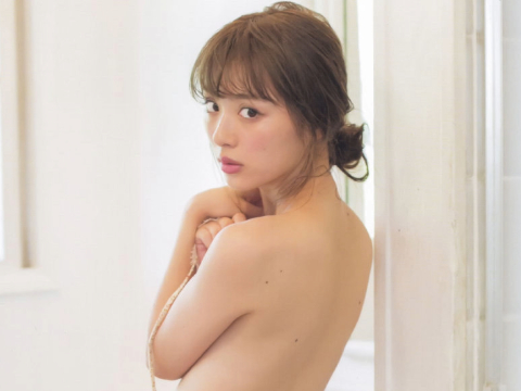 内田理央さん画像集483枚【セミヌード】