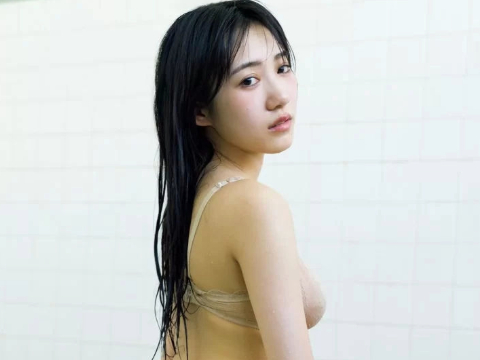 横野すみれさん画像集378枚【セミヌード】