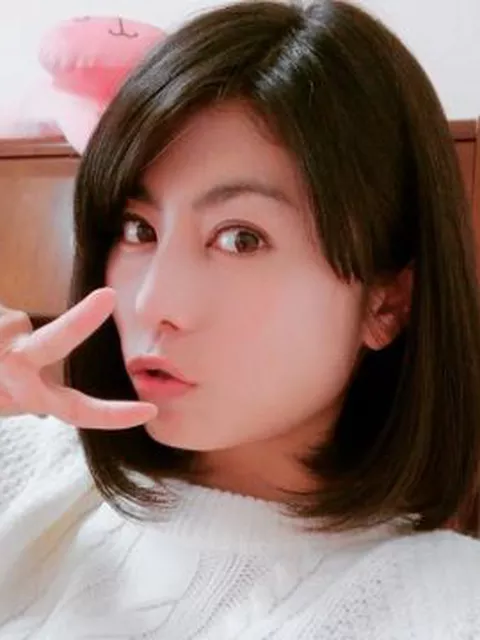 芳野友美さん画像集415枚【セミヌード】