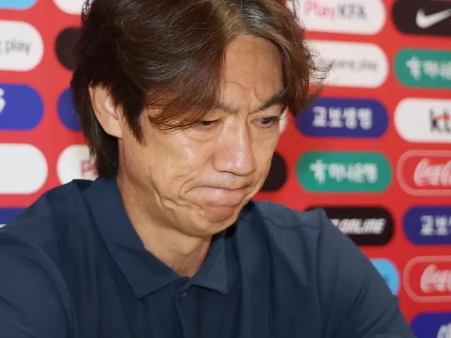 「責任はすべて私にある」宣言も超短縮終了…ファンの怒りが止まらないホン監督
