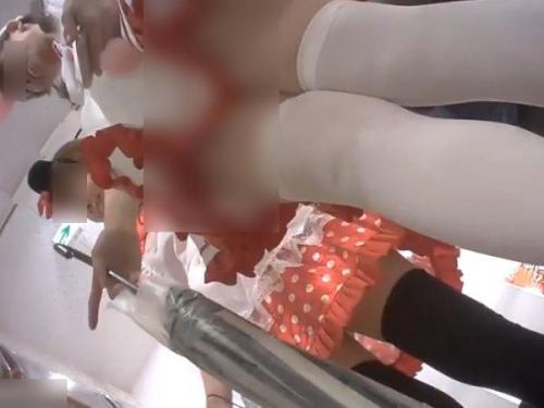 【盗撮動画】多分今後は見ることが出来ない！ハロウィン名物コスプレギャル達のパンチラ逆さ撮り！