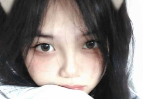 【ハメ撮りあり】高校卒業したばっかの美少女、4万円で体を売るも買われまくってしまう…