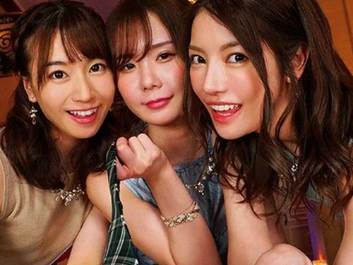【楓カレン　初川みなみ　坂道みる】超一級品の人気美人AV女優三人がかりで極上痴女セックス！