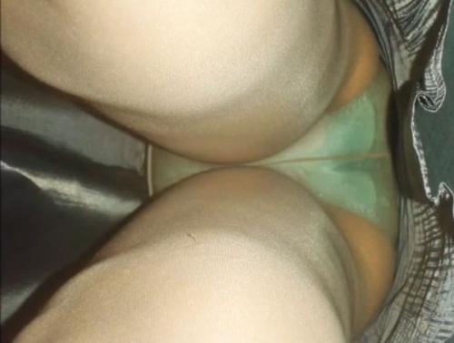 【HQ盗撮動画】街中で見かけたギャルの後を尾行して高画質カメラでスカート内からパンチラ隠し撮り！