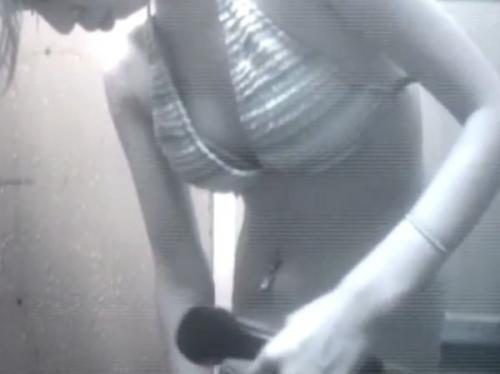 【盗撮】無料提供される海の家シャワー室隠し撮り！水着ギャルたちの美乳ポロリ全裸マンコ完全収録！