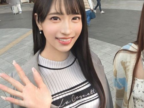 19万のキャンプサークルの勧誘する女子にウインナー与えたAV画像