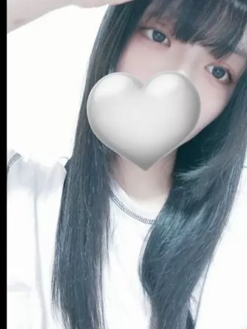 【個人撮影】動画あり！完全地雷仕様の生々しいリスカ美少女♡裏垢で全裸丸出し美乳ヌードを投稿！