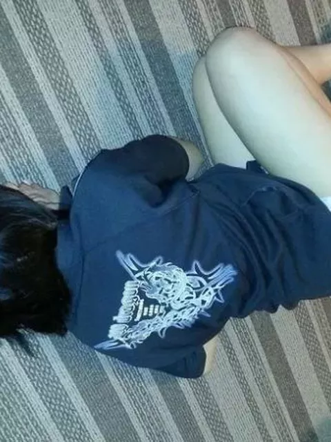 【盗撮】性的虐待アリ！帰宅するとJKの妹がパンツ丸出しで爆睡していた姿に欲情した兄貴の行動！