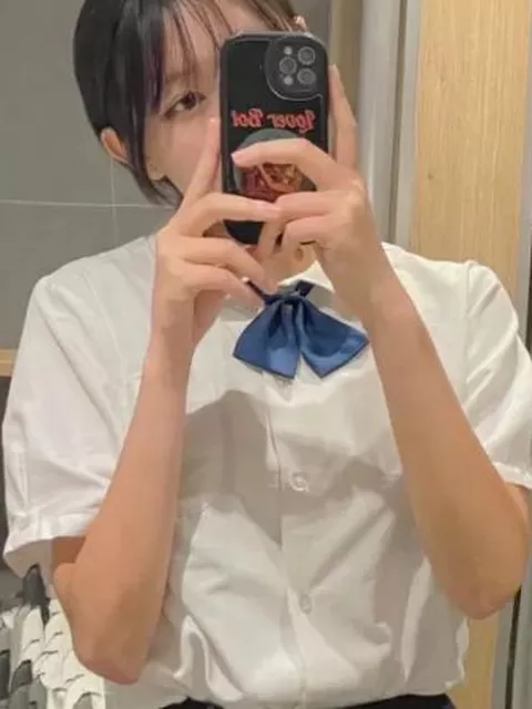 【個人撮影】動画あり！幼少期のレイプ体験を乗り越えて有能な肉便器に成長した美乳すぎる美少女がSNSに自撮りヌードでマンコも公開！