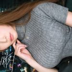 【社内一の美人後輩とW不倫】男を挑発する縦ニットに今にも弾けそうなぷるるん美巨乳。見えそうなくらいタイトなスカートから覗く、きゅっと引き締まったカラダ。嬉しそうに膣奥までデカチンを貪り込む若妻ま●こ。自ら激しく腰を打ちつけポルチオ痙攣絶頂。仕事もデキて、カラダの相性も最高──理性をぶっ壊す生ハメ中出し【既婚男性×既婚女性(社内W不倫)】 case.17